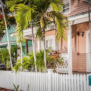 Gasthof Courtney's Place Historic &