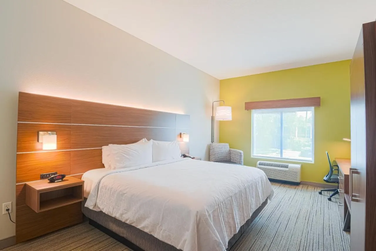 Holiday Inn Express Hotel & Suites Tampa-Usf-Busch Gardens By Ihg