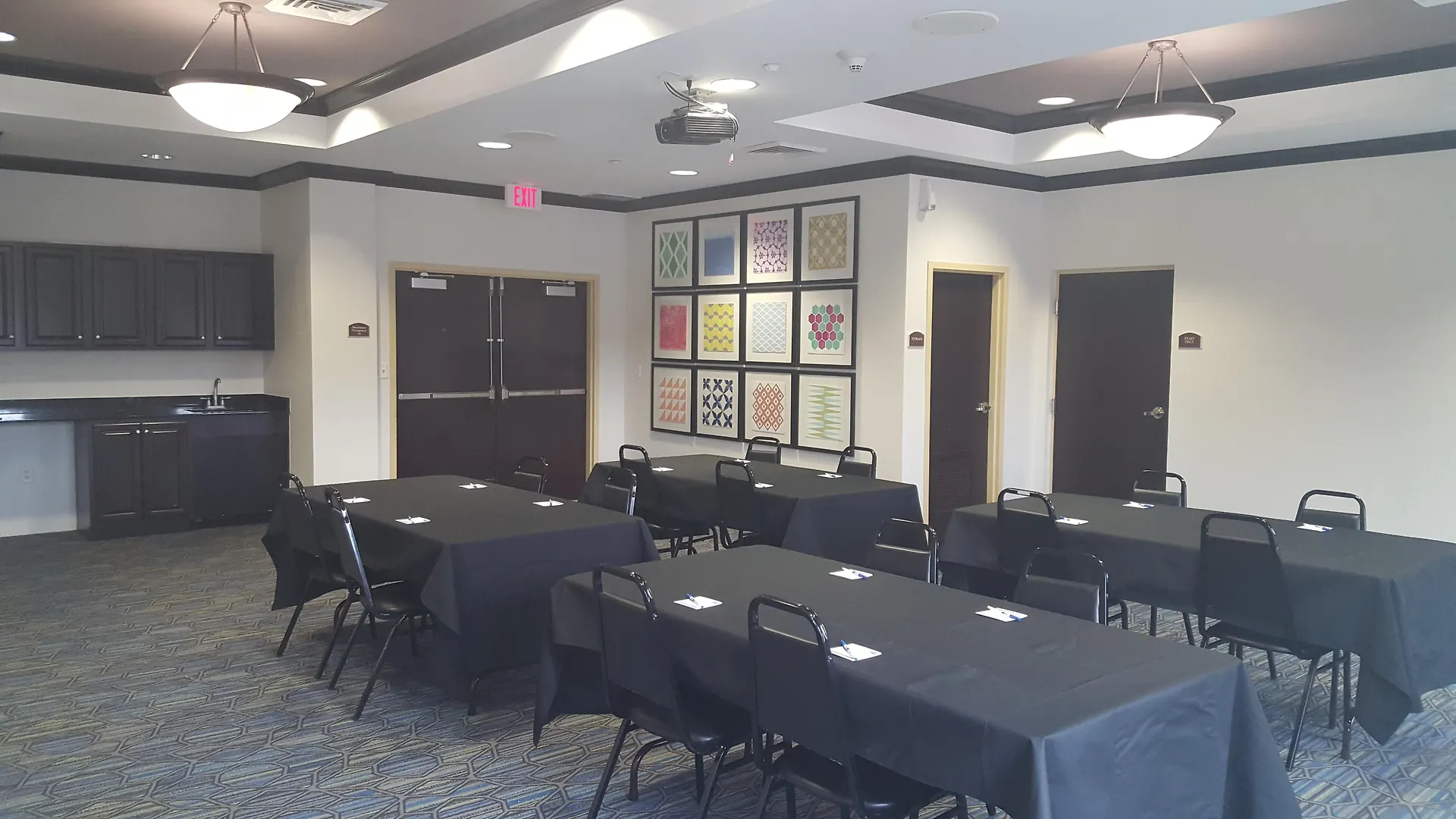 Holiday Inn Express Hotel & Suites Tampa-Usf-Busch Gardens By Ihg Estados Unidos da América