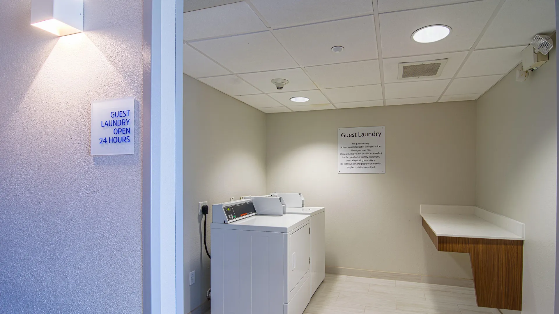 Holiday Inn Express Hotel & Suites Tampa-Usf-Busch Gardens By Ihg Estados Unidos da América