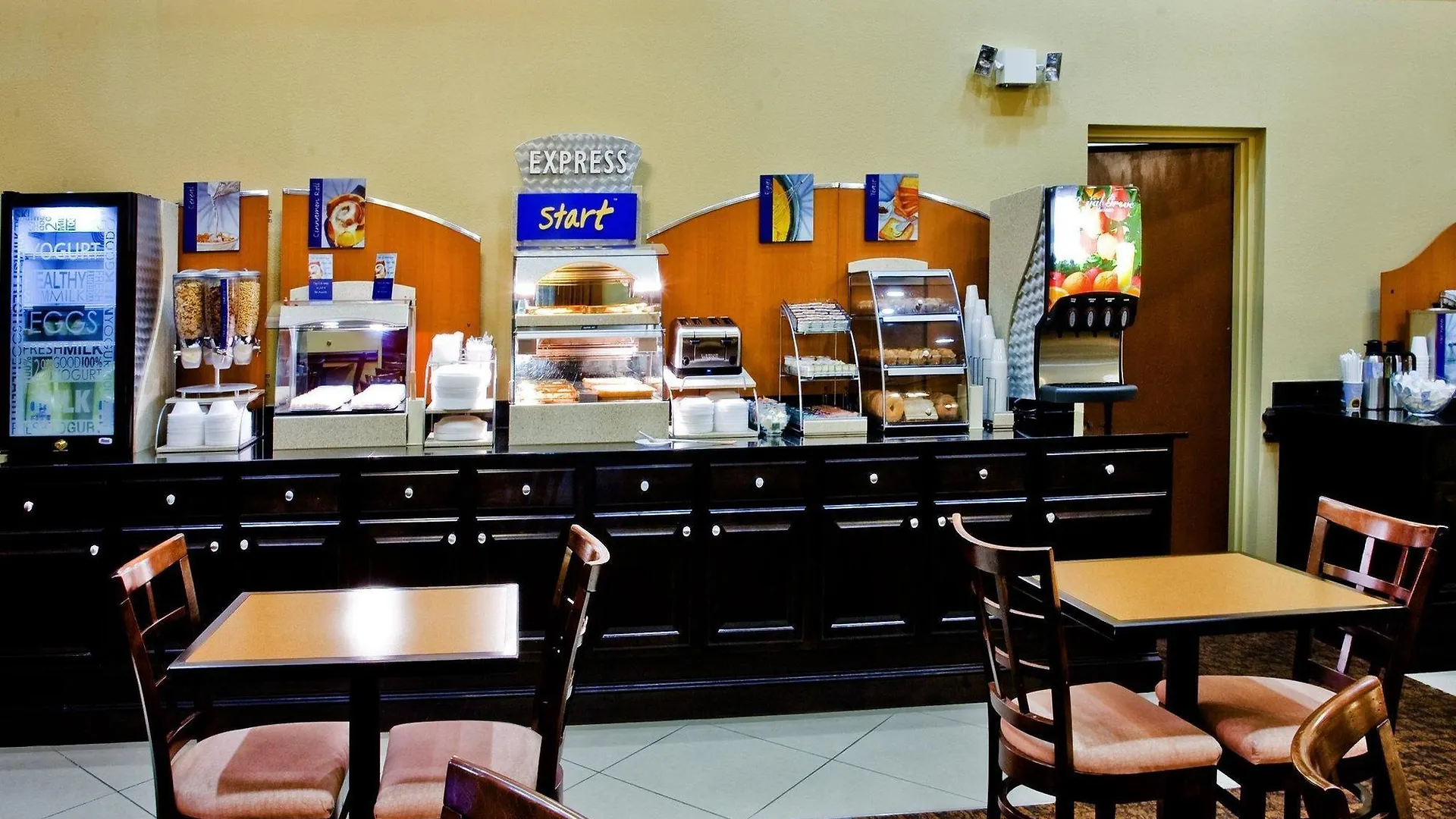 Holiday Inn Express Hotel & Suites Tampa-Usf-Busch Gardens By Ihg
